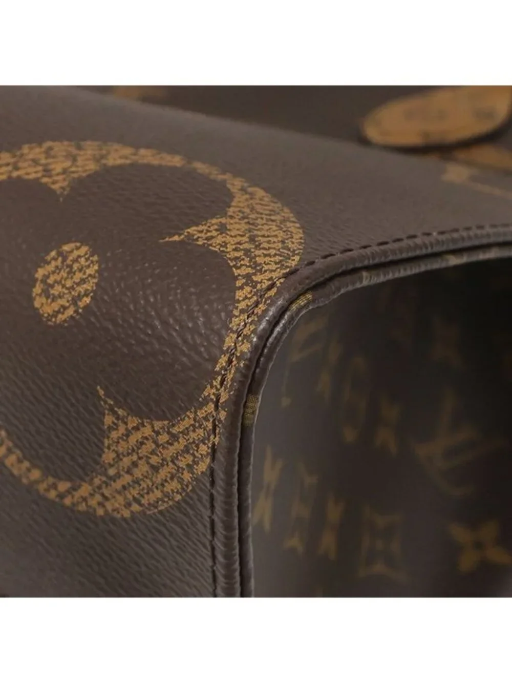 Louis Vuitton Tote On The Go MM Monogram Canvas Reverse Gold Handbag